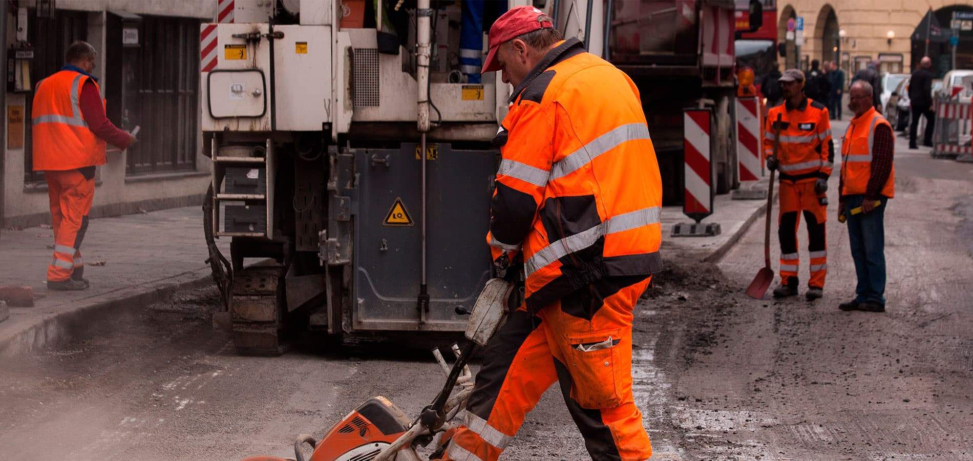 Uniformes para Empresas direto da Fabrica-Confeção de Uniformes  Profissionais Atacado - Divulga no Bairro - Classificados Totalmente Gratis